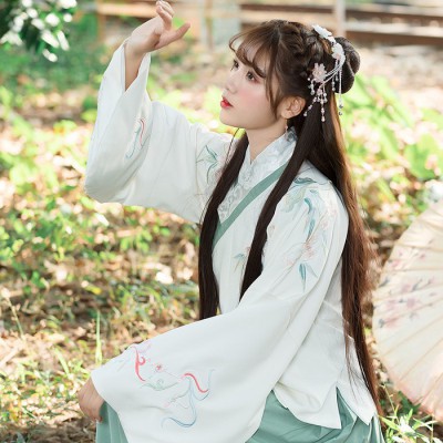 A650批发代发厂家直销实拍传统汉服女装日常交领绣花袄裙春装